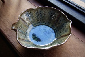 イム サエム刻文角皿