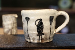 清水 しおり　MUGカップ　2,625円（税込）