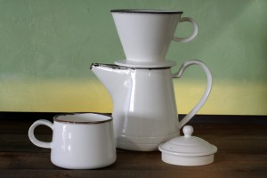 大井 寛史 パールポット(大)8,400円(税込)/パールドリッパー(大)2,730円(税込)/パールマグカップ(中)2,625円(税込) 大井 寛史 パールポット(大)8,400円(税込)/パールドリッパー(大)2,730円(税込)/パールマグカップ(中)2,625円(税込)