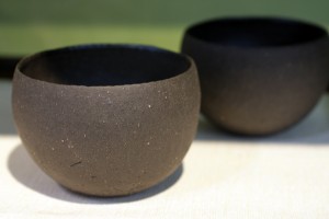井内 素　黒陶碗　3,780円（税込）