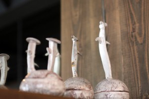 荒賀 文成　粉引蓋物オブジェ　8,400円（税込）