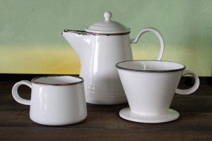 大井 寛史 パールポット(大)8,400円(税込)/パールドリッパー(大)2,730円(税込)/パールマグカップ(中)2,625円(税込) 大井 寛史 パールポット(大)8,400円(税込)/パールドリッパー(大)2,730円(税込)/パールマグカップ(中)2,625円(税込)