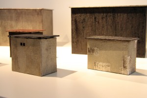 土井 宏友　欅 小屋シリーズ 一木削り出し花器　28,350円（税込）