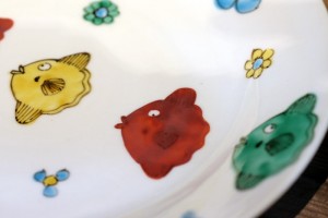 坂場 圭十　色絵マンボウ文7寸皿　8,400円（税込）