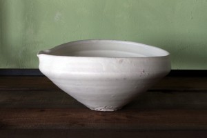 荒賀 文成　白粉引馬たらい鉢　4,830円（税込）