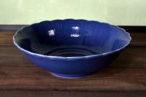 藤塚 光男 ルリ釉花形7寸鉢 14,700円(税込) 藤塚 光男 ルリ釉花形7寸鉢 14,700円(税込)