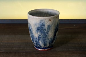 イム・サエム　染付刻文湯呑　5,250円（税込）