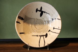 清水 しおり 鉢(黒い鳥) 7,875円(税込) 清水 しおり 鉢(黒い鳥) 7,875円(税込)