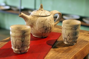 清水 しおり　ポット（ハス）　10,500円（税込）