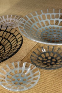 サブロウ　おばんざい鉢（大）16,800円・丸鉢（小）3,360円　共に税込